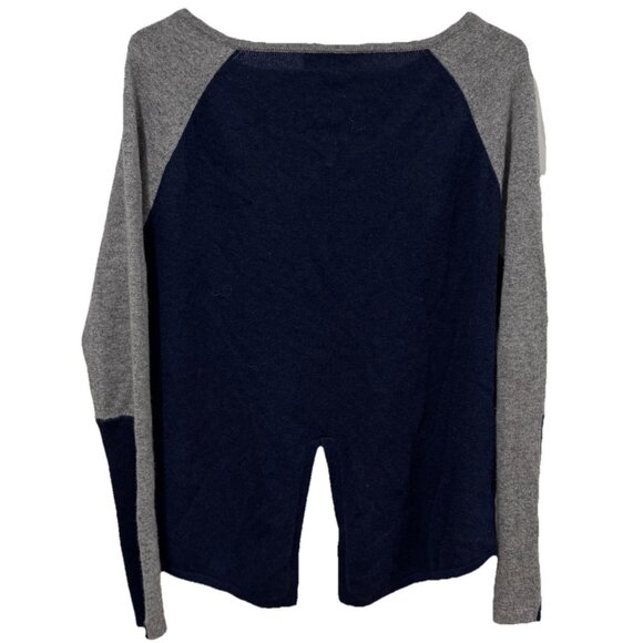 Knyt‎ & Lynk 100% Cashmere Sweater Asymmetrical Small Blue Gray Pullover - Picture 2 of 7